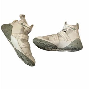 Lebron 12 Soldier White colorway